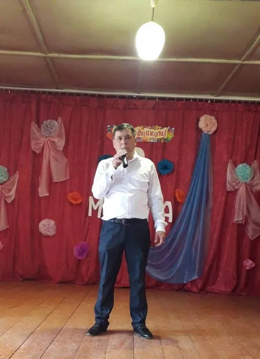 i (50)